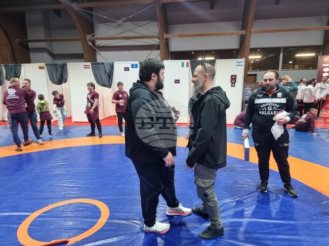 Доскорошният треньор на националния отбор по борба Сослан Фарниев обяви, че напуска България