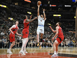 Raptors Spurs Basketball