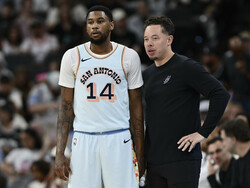 Raptors Spurs Basketball