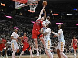 Raptors Spurs Basketball