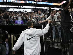 Raptors Spurs Basketball