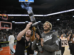 Raptors Spurs Basketball