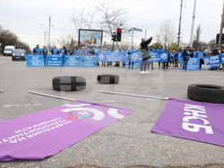 Градски транспорт - булевард „Драган Цанков" - служители - протест