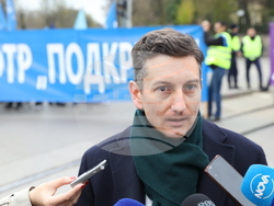 Градски транспорт - булевард „Драган Цанков" - служители - протест