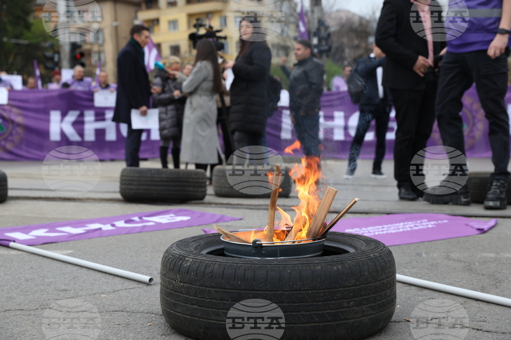 Градски транспорт - булевард „Драган Цанков" - служители - протест