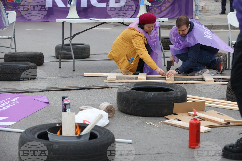 Градски транспорт - булевард „Драган Цанков" - служители - протест