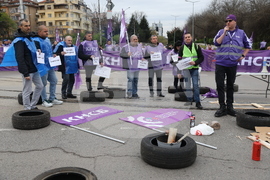 Градски транспорт - булевард „Драган Цанков" - служители - протест