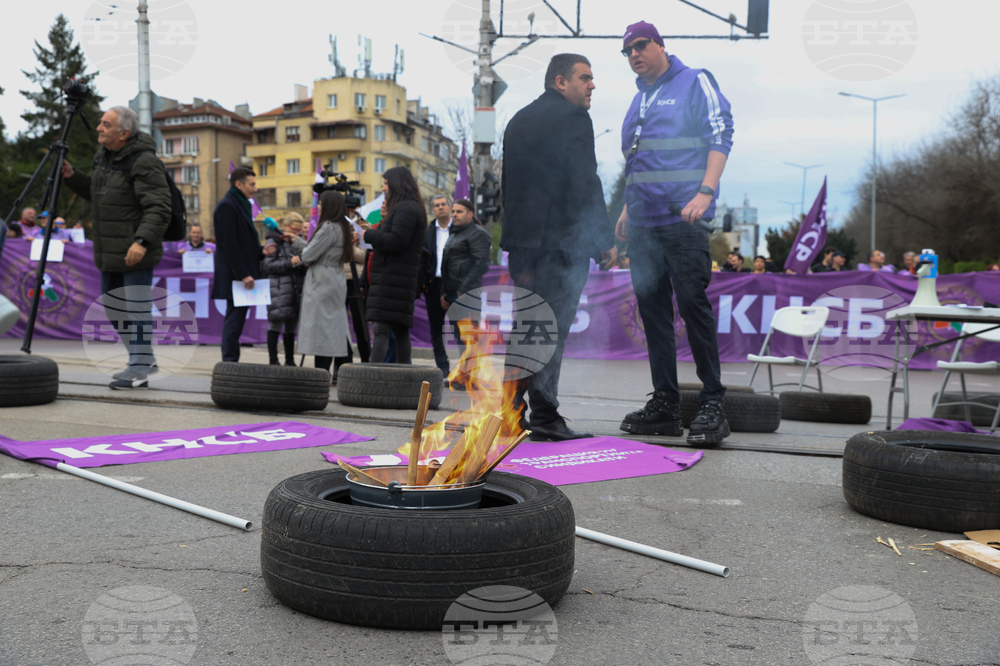 Градски транспорт - булевард „Драган Цанков" - служители - протест