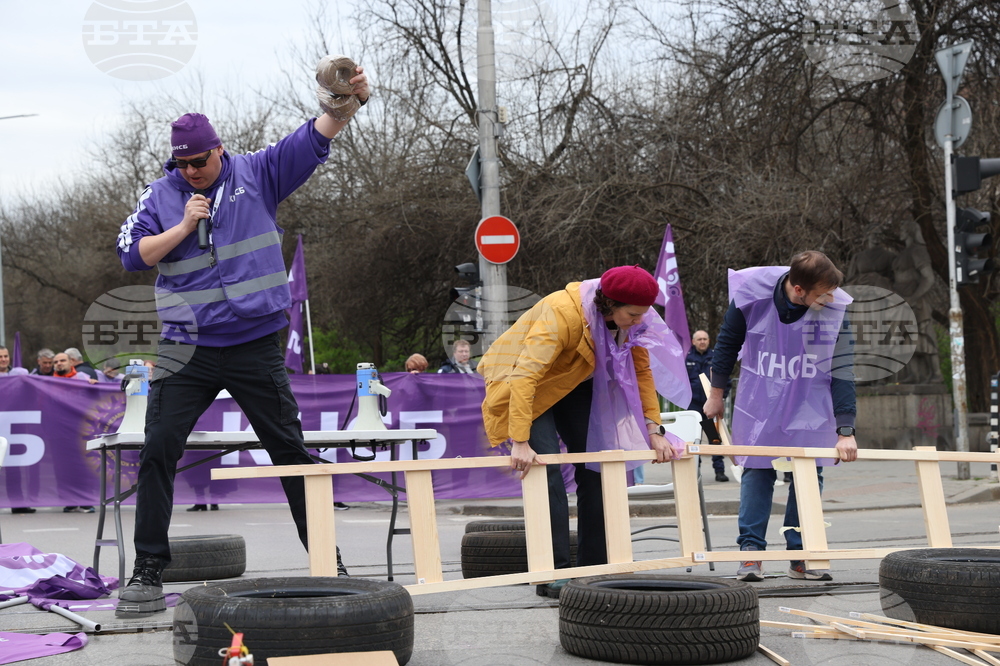 Градски транспорт - булевард „Драган Цанков" - служители - протест