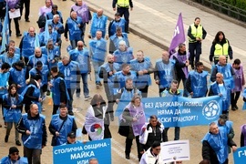 Транспортни работници - протестни шествия - сливане