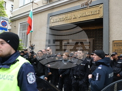 Министерство на финансите - протест на транспортни работници