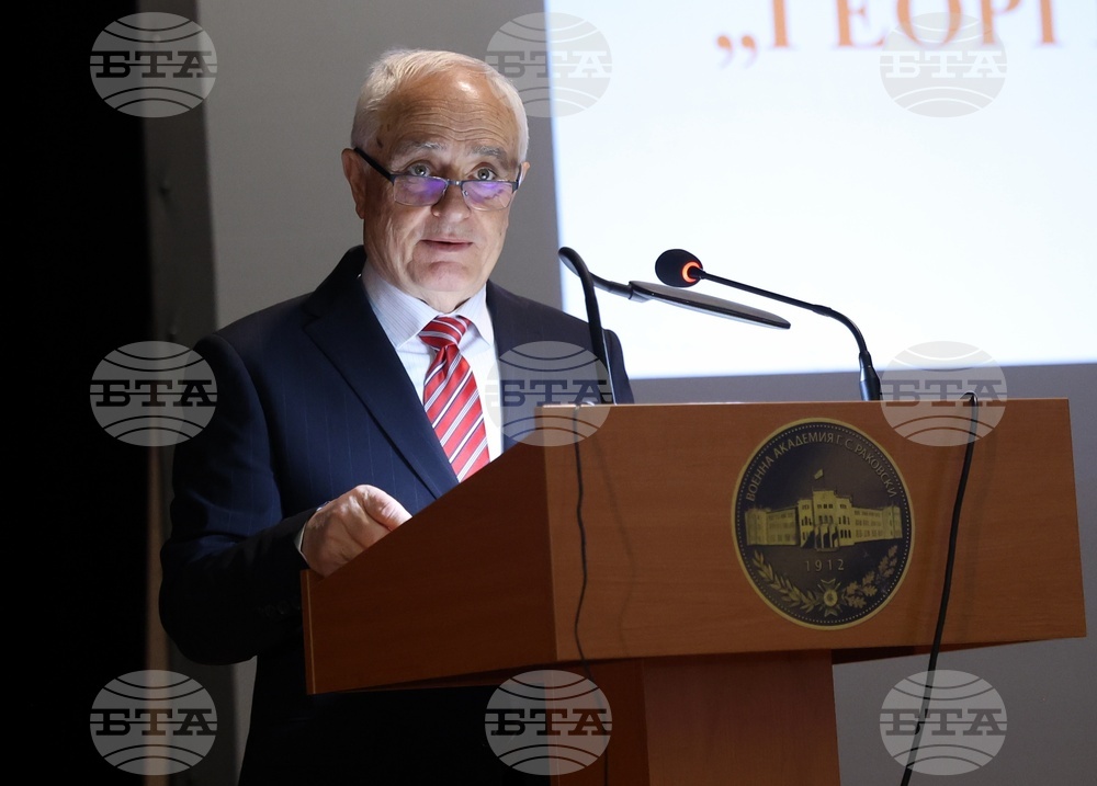 Предстои разработването на Национален план за увеличаване на инвестициите в отбраната, каза министър Атанас Запрянов