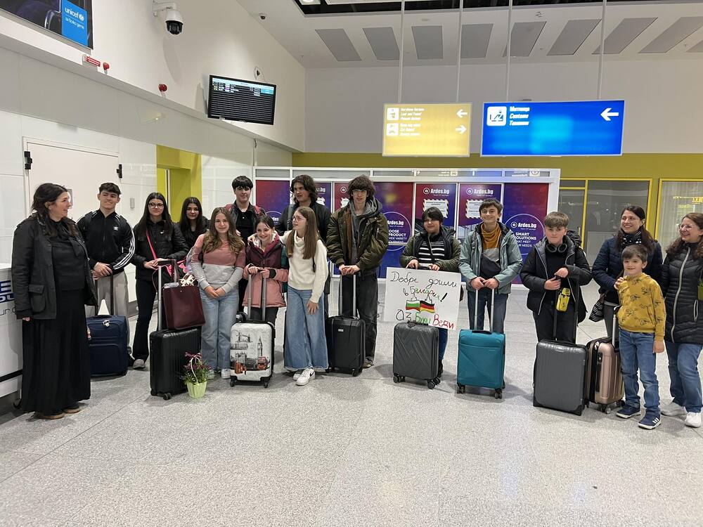 Възпитаници на училище „Аз Буки Веди” в Кьолн са на образователна екскурзия в България под надслов „Чарът на Черноморието”