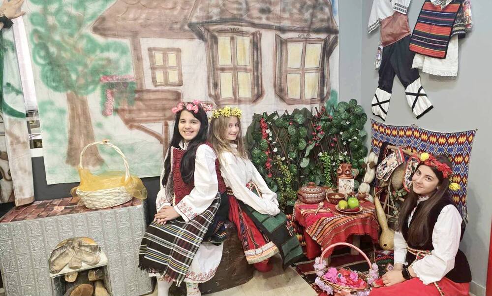 Празниците Лазаровден и Цветница бяха отбелязани в училище „Св. св. Кирил и Методий“ в Атина