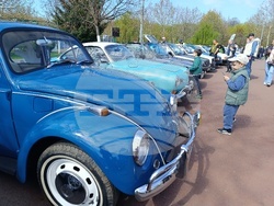 Румъния - ретро парад