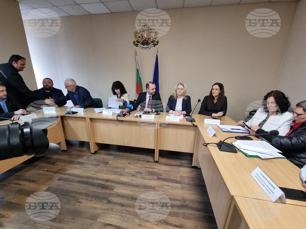 Бъдещето на образованието обсъждат в Кюстендил представители на местната власт, образователните институции и бизнеса