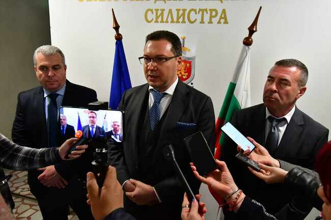 Промяна във формата за санкциониране на нарушителите на пътя поиска вътрешният министър Даниел Митов