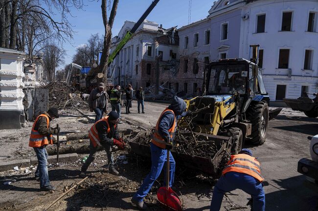 Укринформ: От началото на войната са убити 200 украински художници и 102-ма медийни работници 