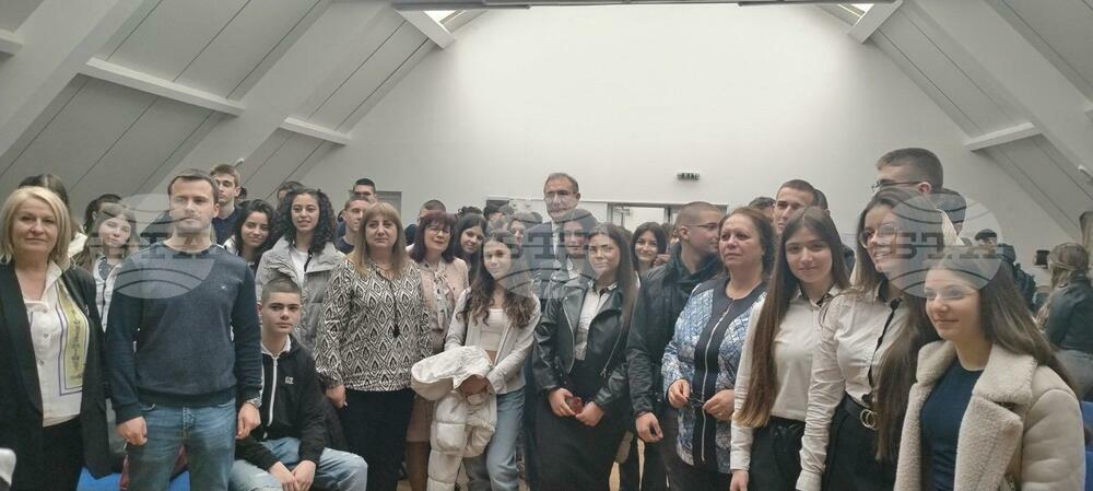 Министър Гуцанов с призив: Всички заедно трябва да застанем срещу вейповете сред децата