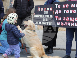 Русе - насилие над животни - протест