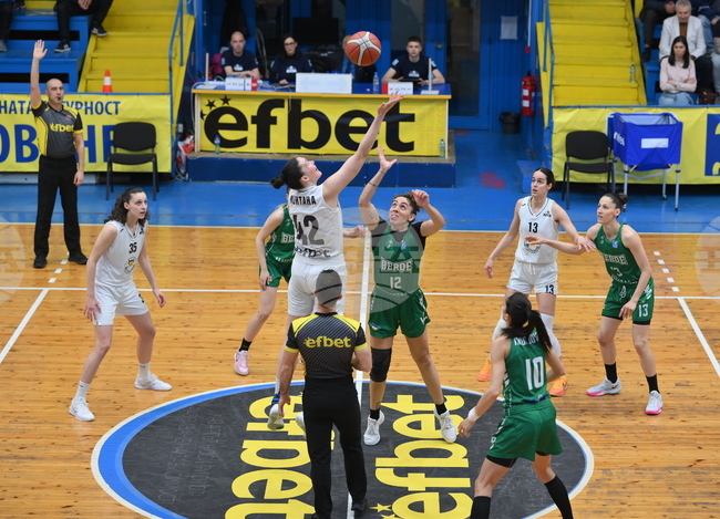 Баскетболистките на Монтана 2003 изравниха серията за титлата срещу Берое, Рилски спортист поведе на Локомотив София в спора за третото място