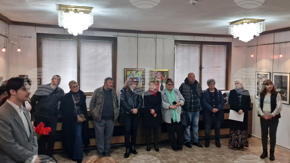 Художниците на Търговище представиха своята изложба „Пролетна“