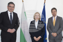 Надежда Йорданова - Симон Ван Дер Бург - Фредерик Мьорис - среща