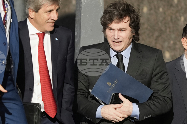 ЕФЕ: Министърът на финансите на САЩ потвърди „пълната подкрепа“ за президента на Аржентина