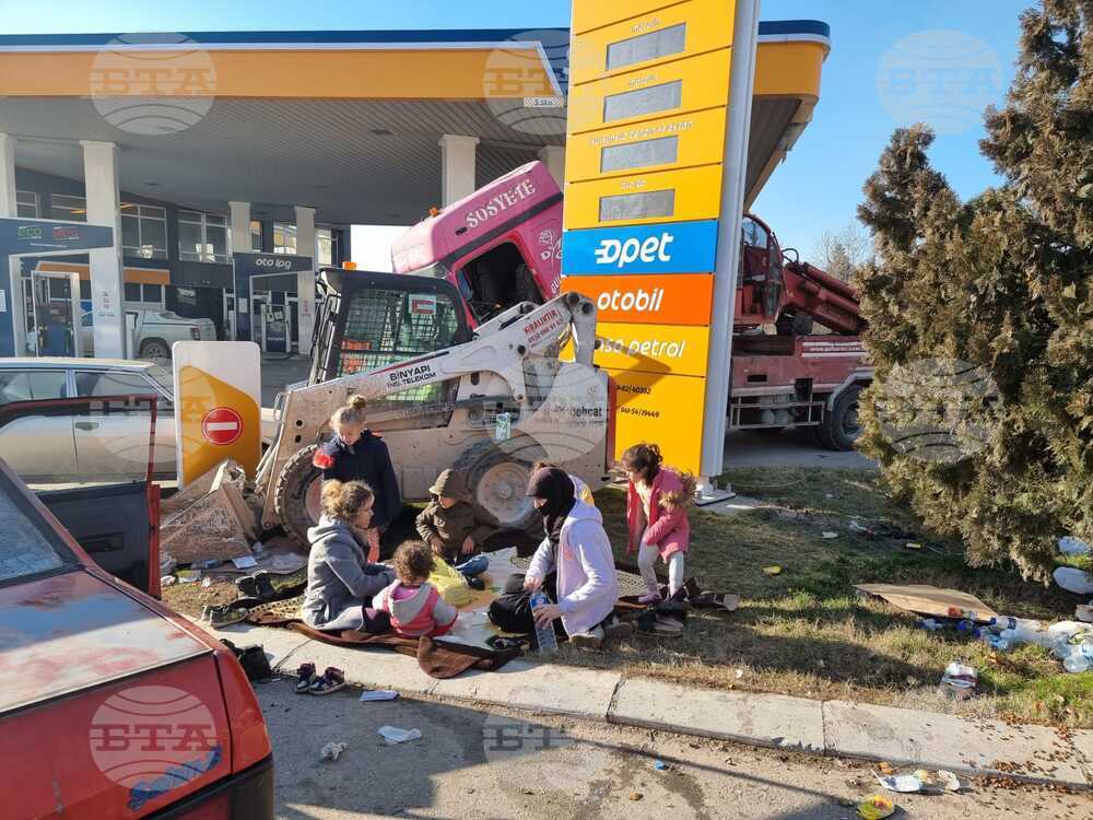 Турция - Нурдагъ - земетресение