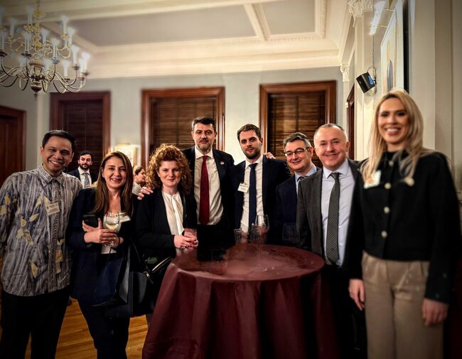 Генералният ни консул в Ню Йорк участва в среща, посветена на имиграционната политика в САЩ