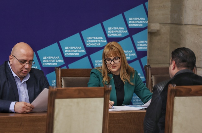Само една партия е подала документи в ЦИК в първия ден за регистрация за парламентарния вот