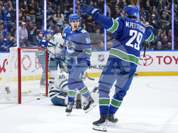 Sharks Canucks Hockey