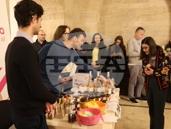 Министерство на труда и социалната политика - великденски базар