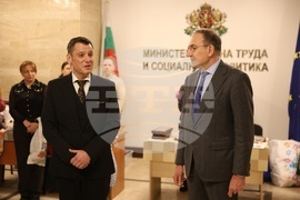 Министерство на труда и социалната политика - великденски базар