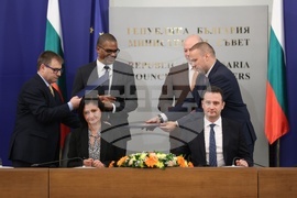 Министерски съвет - договор за проучване и търсене на нефт и природен газ в "Блок 1-26 Хан Тервел" - подписване