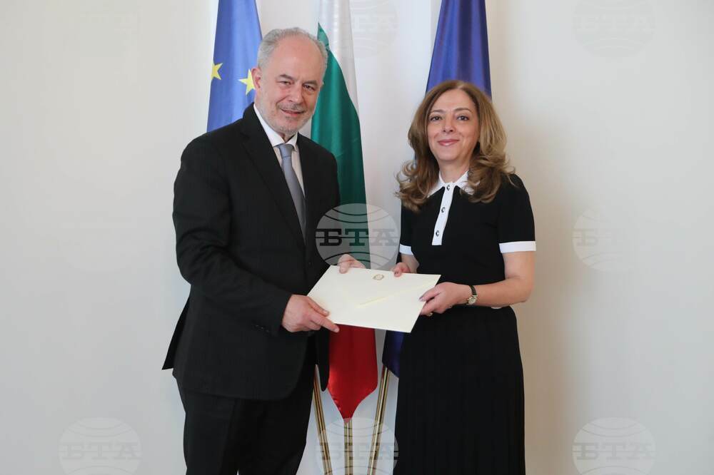 Deputy Foreign Minister Receives Italian Ambassador's Letters of Credence