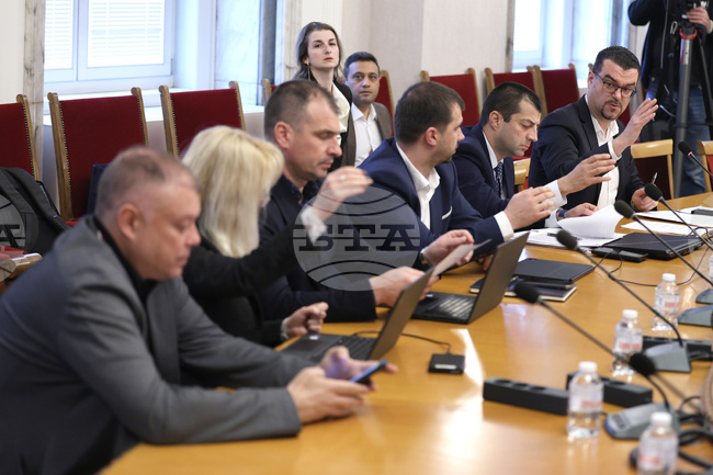 Народно събрание - Временна комисия - безопасност на движението - заседание