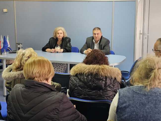 Емил Радев: Еврото носи стабилност и ръст на инвестициите