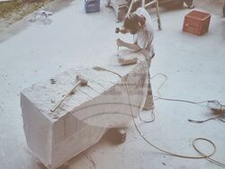 Ямбол - скулптор Иван Стоянов