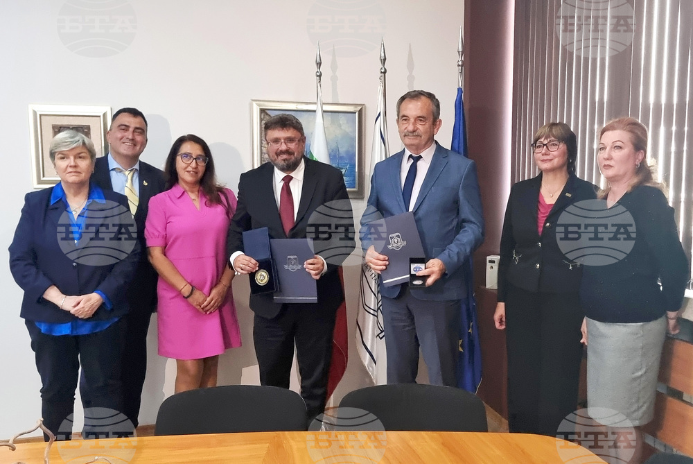 Варна - БТА - Медицински университет - договор - подписване