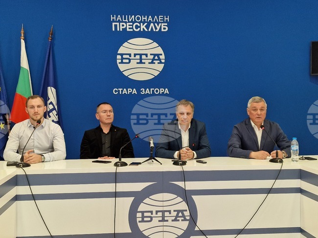 Разделението на българското общество е знак за политиката в момента, каза Александър Сиди от ВМРО-БНД