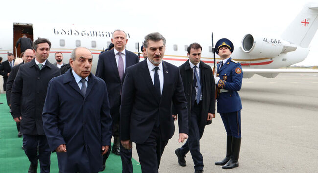 ГПБ: Започна официалното посещение на грузинския президент в Азербайджан