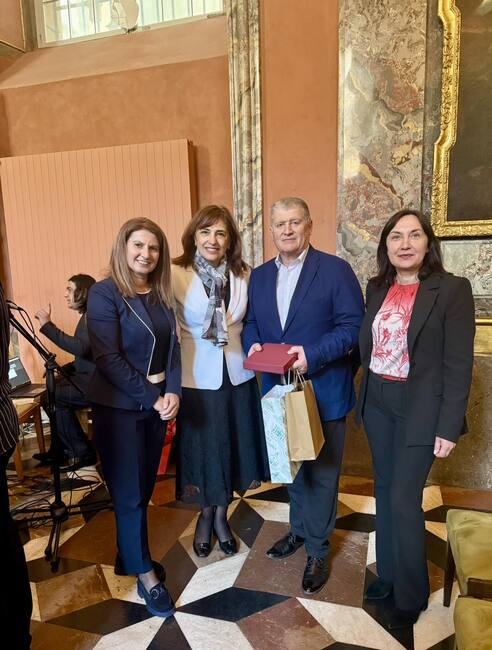 Великолепен концерт изнесоха младите таланти от НУМСИ „Христина Морфова“ в световноизвестната Огледална зала в „Клементиниум“ - Прага