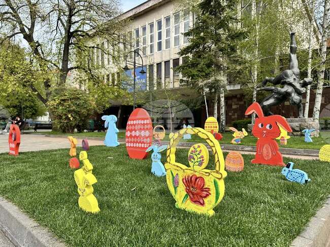  Хасково - Великденска украса