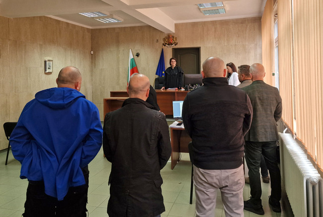 Съдът в Чепеларе наложи по една година лишаване от свобода на двама мъже, извършили побой с особена жестокост