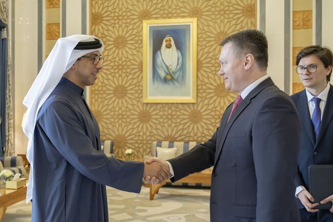 УАМ: Вицепремиерът на ОАЕ шейх Мансур бин Зайед Ал Нахян се срещна с руския главен прокурор Игор Краснов