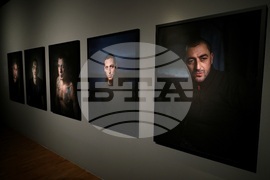 "На тяхно място" - Владимир Карамазов - изложба