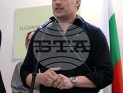 "На тяхно място" - Владимир Карамазов - изложба