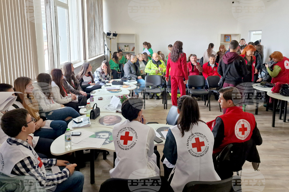 Самоков - СУ "Отец Паисий" - учредяване на Български младежки Червен кръст