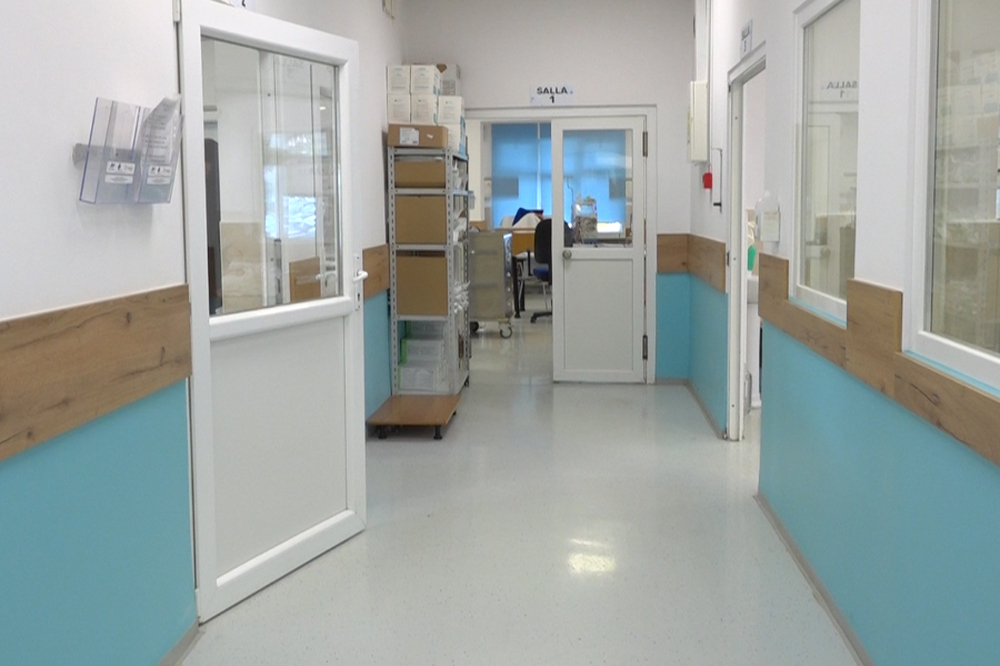 КосоваПрес: Отделението за хемодиализа в болницата в Пея е обновено и с увеличен капацитет